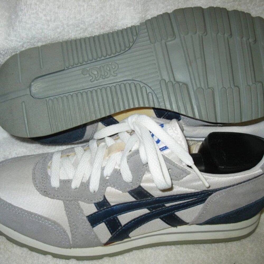 Vintage 1980s Asics Men’s Lightweight Running Shoes Size 8.5